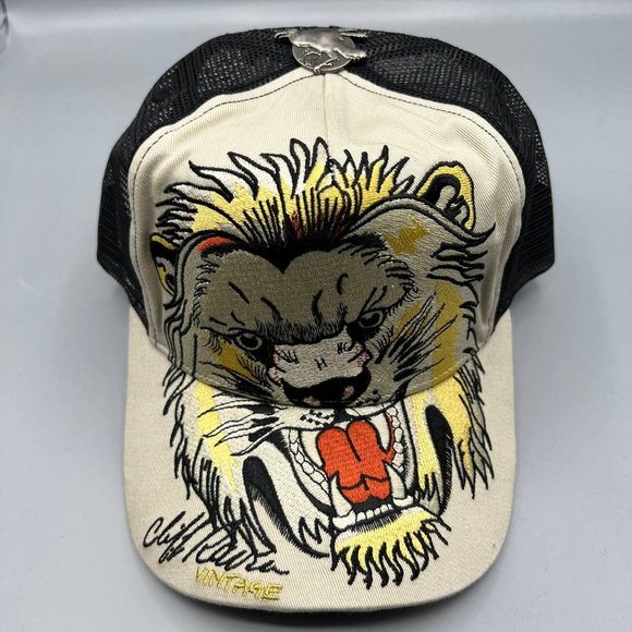 Cliff Raven Accessories - Vintage Lion Graphic Trucker Hat - Black and Cream
